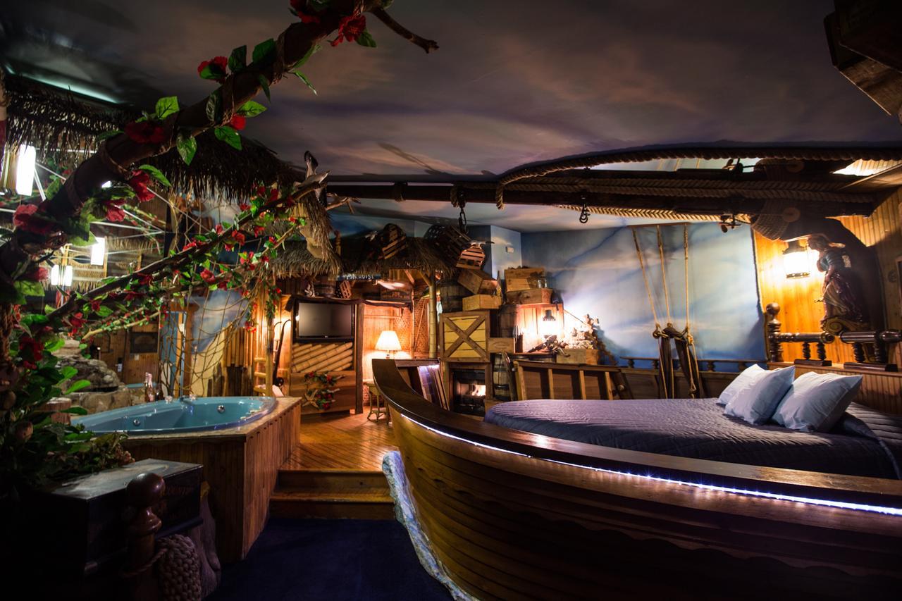 Feather Nest Inn (Adults Only) Черри-Хилл Экстерьер фото
